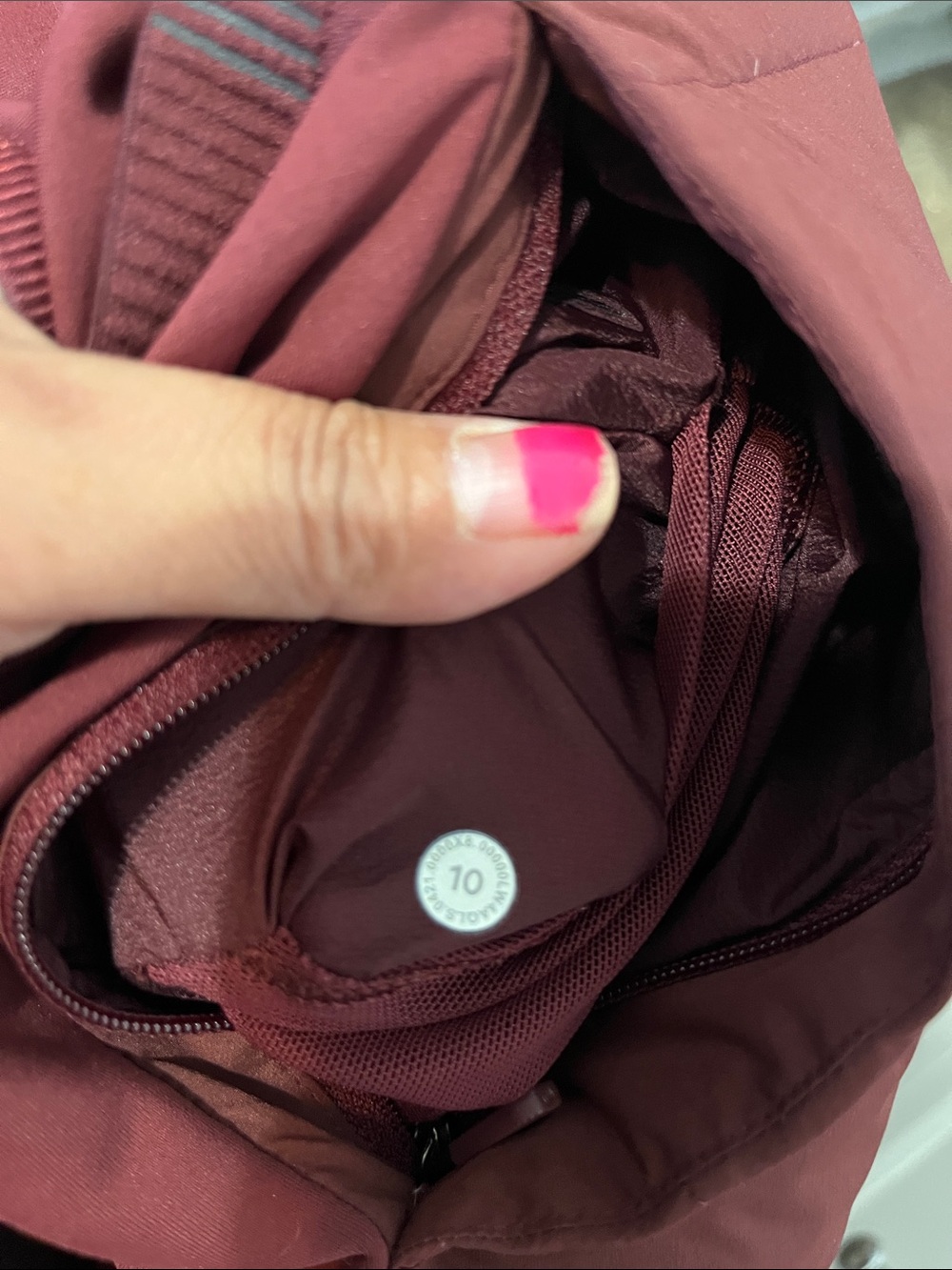 Lululemon Down for It All Running Vest size 10 - Picture 9 of 9